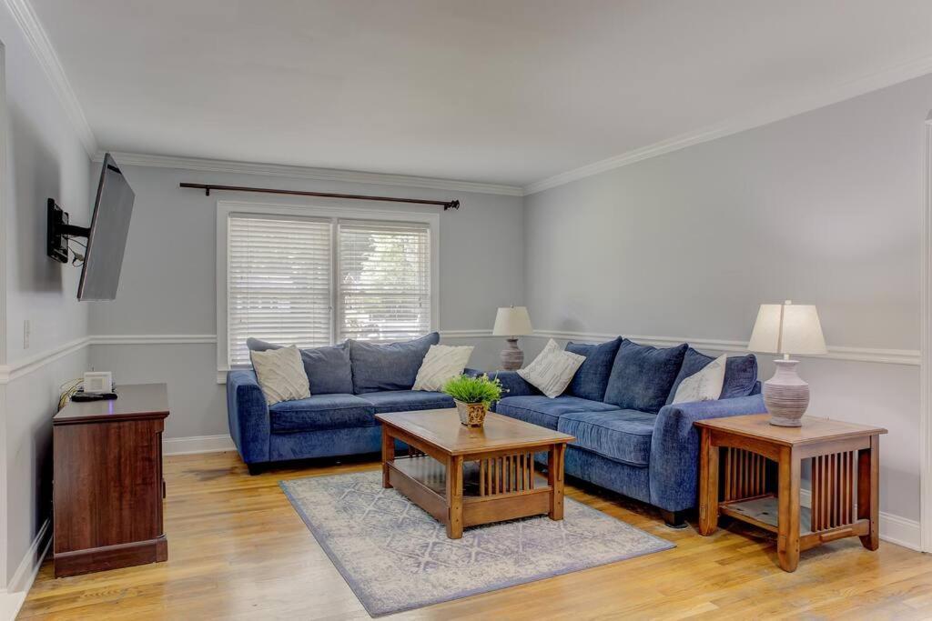 Charming Home Near Folly & Downtown Charleston Exterior photo